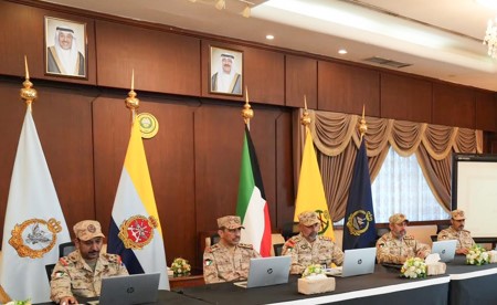 رئيس الأركان تفقّد آلية المقابلات الشخصية للمتقدمين إلى كلية علي الصباح العسكرية