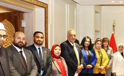 وزير الأوقاف يبحث مع رئيس اتحاد المستثمرات العرب آفاق التعاون المشترك
