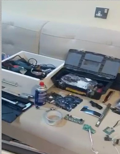جانب من المواد المتفجرة المضبوطة