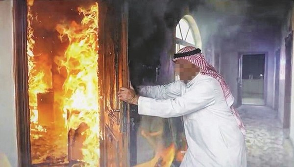  إغلاق الأبواب في حالة الحرائق يمنع امتداد النيران
