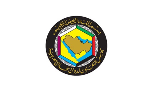 السعودية ومصر و"مجلس التعاون" يدينون استهداف ناقلتي نفط إماراتيتين أثناء عبورهما مضيق هرمز