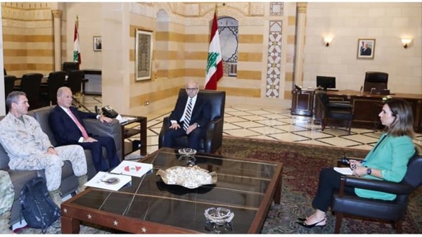 رئيس مجلس الوزراء د.نواف سلام مستقبلا كلا من السفير الأميركي لدى بيروت ميشال عيسى ورئيس مجموعة التنسيق العسكري الخاصة بلبنان الجنرال جوزف كليرفيلد