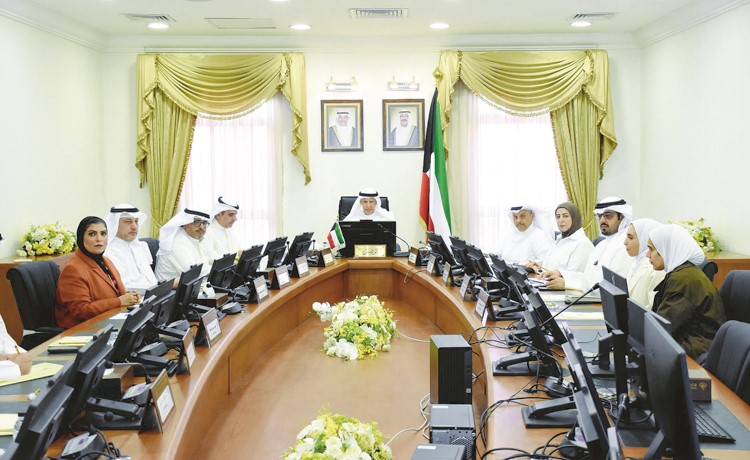 الجهاز المركزي والمناقصات والقوى العاملة تبحث الموضوعات المشتركة والتعاون المتبادل