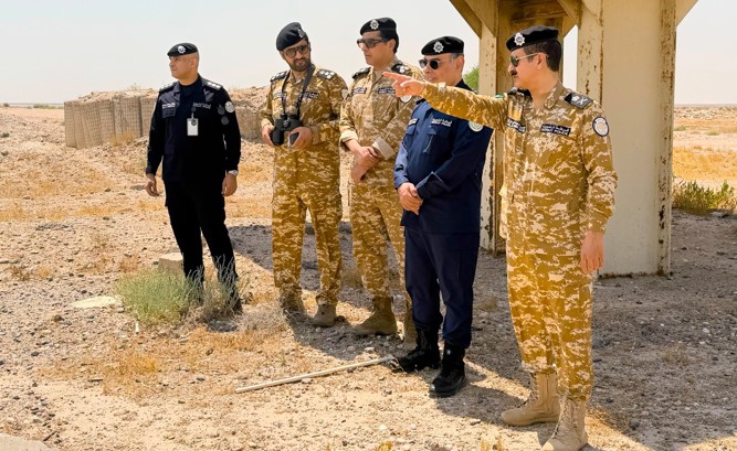 حمد المنيفي تفقد قطاعي الأمن الخاص وأمن الحدود الجاهزية والالتزام بأداء الواجبات