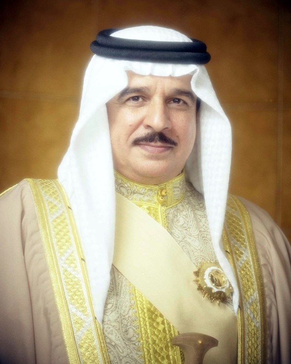 ملك البحرين وأمير قطر يبحثان آخر المستجدات والتطورات الإقليمية والدولية