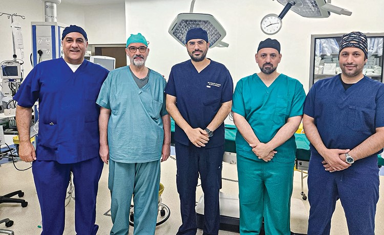 فريق متعدد التخصصات بمستشفى جابر ينجح في استئصال ورم سرطاني بساق طفلة والحفاظ على وظيفة الطرف