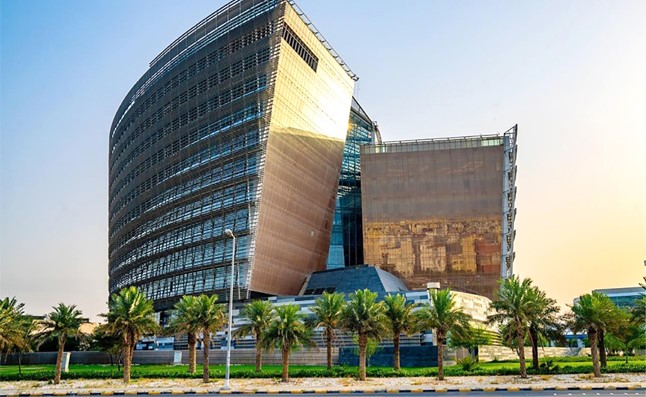 التربية تراجع احتياجاتها من التخصصات التعليمية وتستعد لحركة النقل الخارجي للمعلمين بين المدارس