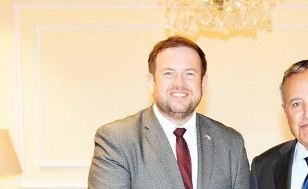 الأمين العام للجامعة العربية جدد إدانة الهجمات الإيرانية السافرة على دول «التعاون» ومنشآتها المدنية والحيوية: أمن الدول العربية كل لا يتجزأ