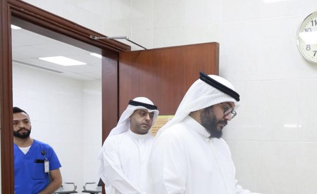 وكيل «الصحة» تفقّد مركز عبدالله وشريفة المحري الصحي: تطوير بيئة العمل وتعزيز كفاءة الخدمات