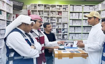 ضبط مخالفات في جولة على عدد من المحال والمنشآت التجارية في «الجليب» وإحالتها إلى النيابة