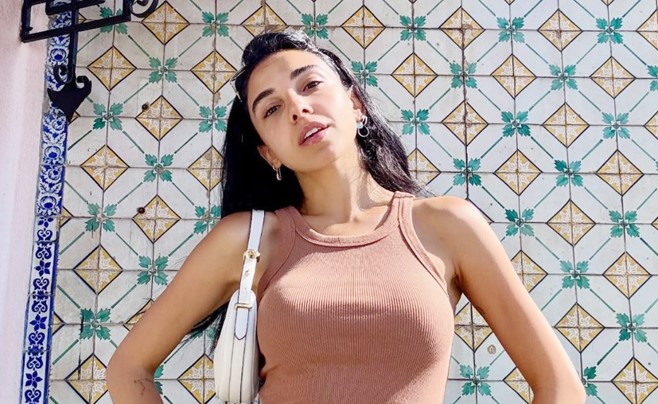 سلمى أبوضيف سعيدة بنجاح «بنج كلي»