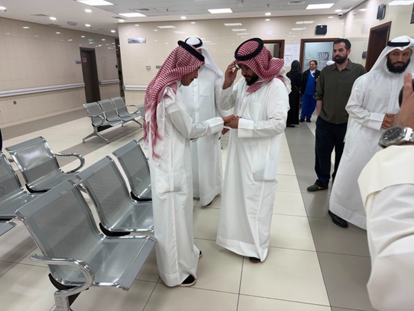 وكيل وزارة الصحة الشيخ د.سلمان خليفة الصباح يطلع على الخدمات المقدمة في أحد المراكز الصحية في المطلاع