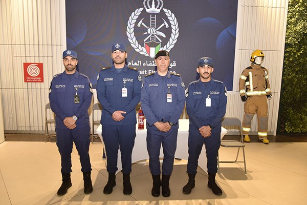 قوّة الإطفاء العام تواصل حملتها التوعوية الصيفية تحت شعار (صيف آمن مع الإطفاء) في المركز العلمي