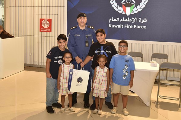 قوّة الإطفاء العام تواصل حملتها التوعوية الصيفية تحت شعار (صيف آمن مع الإطفاء) في المركز العلمي