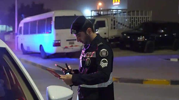 ضبط 64 مطلوباً وتحرير 407 مخالفات في حملة لشرطة النجدة في منطقتي الفروانية وخيطان