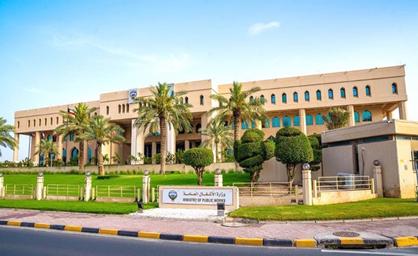 «الأشغال»: مقطع الڤيديو المتداول حول وجود حفرة قرب أحد المنافذ يعود إلى أعوام سابقة