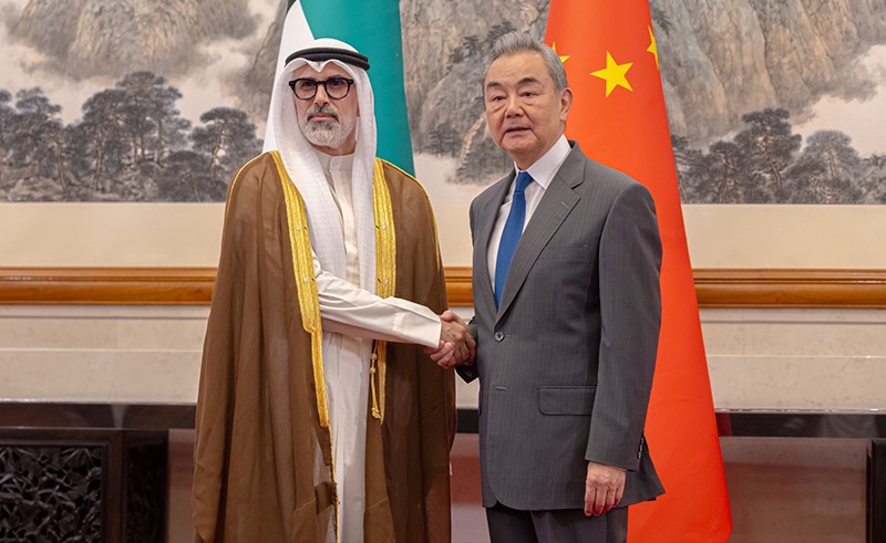 وزير الخارجية تطوير الشراكة الاستراتيجية والارتقاء بالعلاقات مع الصين لمستويات أكثر تقدما
