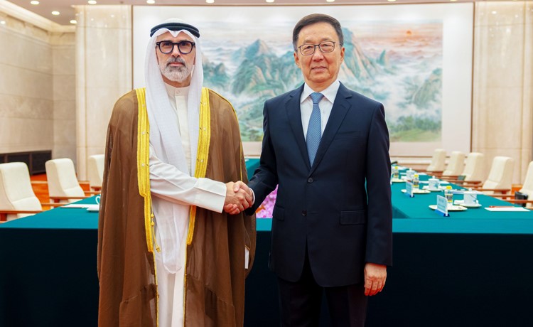 تطوير الشراكة الإستراتيجية مع الصين