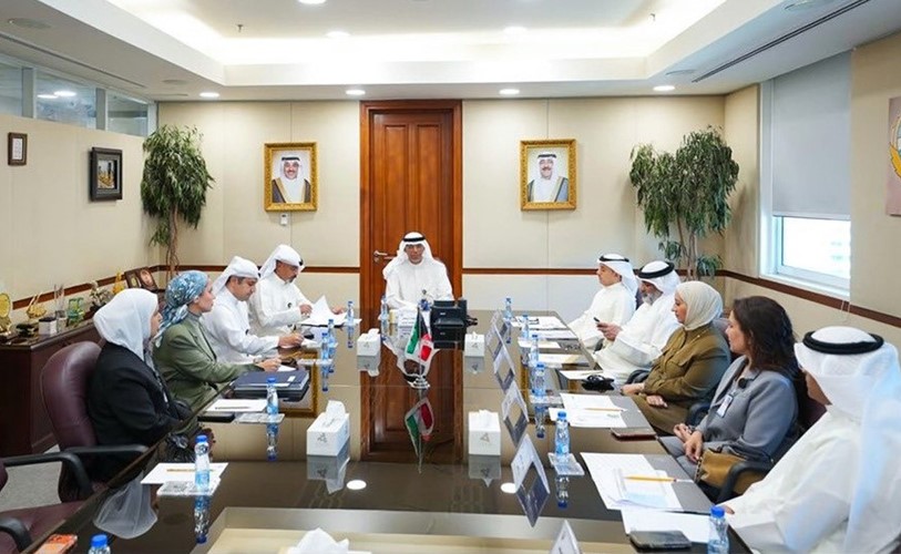 ديوان الخدمة يبحث آليات تطبيق نظام سجل إنجاز الموظف لتحديد المهام الوظيفية
