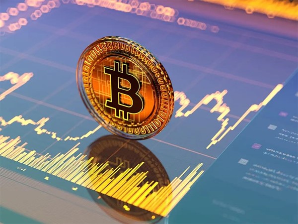 بيتكوين تتجاوز 80 ألف دولار.. وتسجل أعلى مستوى في 3 أشهر