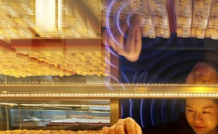 الذهب يصعد إلى أعلى مستوى منذ منتصف مايو مع تنامي زخم الشراء