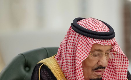 مجلس الوزراء السعودي برئاسة خادم الحرمين يشيد بنتائج زيارة الأمير محمد بن سلمان إلى فرنسا
