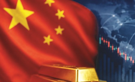 الصين تكدس الذهب بدلاً من الدولار.. اشترت 88 طناً في شهرين