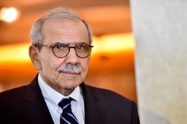 وزير الخارجية الإماراتي ورئيس الوزراء اللبناني يبحثان العلاقات الثنائية وقضايا مشتركة