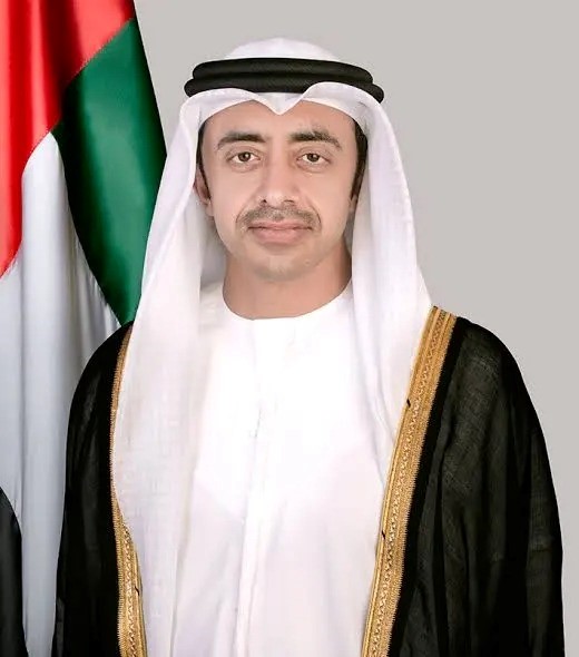 وزير الخارجية الإماراتي ورئيس الوزراء اللبناني يبحثان العلاقات الثنائية وقضايا مشتركة