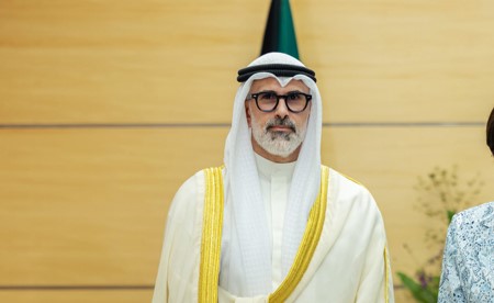 صاحب السمو بعث برسالة خطية إلى رئيسة وزراء اليابان تتعلق بسبل تعزيز العلاقات والتطورات الراهنة في المنطقة