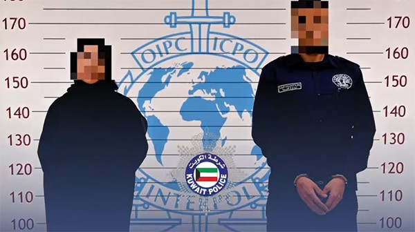 «الداخلية»: ضبط مقيم مصري ومواطنة متلبسين ببيع واستخدام طوابع حكومية مزورة