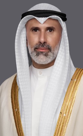 وزير الخارجية بحث مع نظيره البريطاني تعزيز الأمن والاستقرار وضمان حرية الملاحة في مضيق هرمز