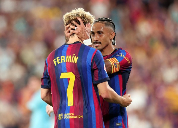 برشلونة يحقق الفوز على أتلتيك بيلباو بثنائية