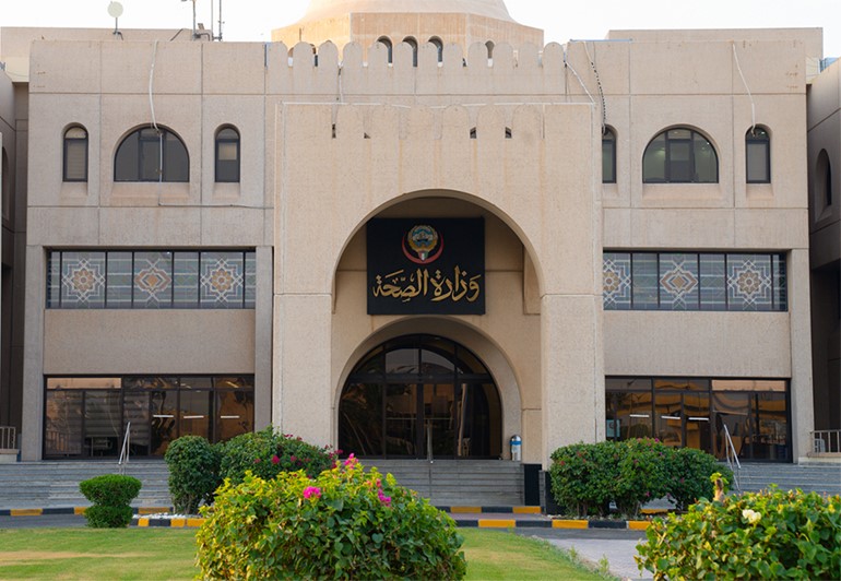 وزير الصحة يصدر لائحة شاملة لتنظيم وتصنيف ومواصفات حقائب الإسعاف ومحتوياتها