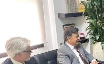 تقلبات مناخية في لبنان.. والجيش الإسرائيلي يشعل حرائق ويشن غارات بالجنوب