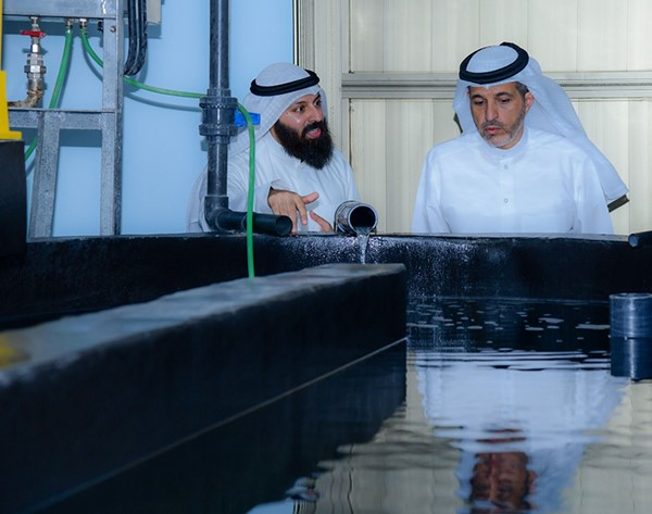   مدير عام معهد الكويت للأبحاث العلمية د.فيصل الحميدان خلال افتتاح المفقسة البحرية