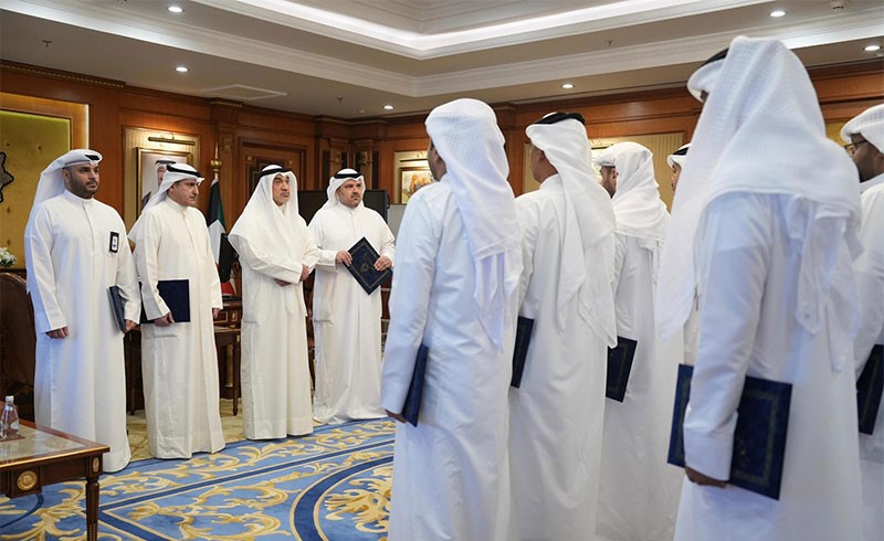 &rlm;اليوسف للمكرمين من منتسبي مكافحة المخدرات الكويت كلها فخورة بكم وعلى رأس الجميع سيدي صاحب السمو وسمو ولي العهد ورئيس الوزراء فقد أسهمتم في حماية أبنائنا من خطر هذه السموم