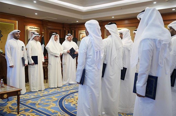 ‏اليوسف: الكويت كلها فخورة بكم وعلى رأس الجميع سيدي صاحب السمو وسمو ولي العهد ورئيس الوزراء.. فقد أسهمتم في حماية أبنائنا من خطر هذه السموم