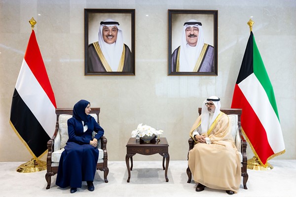 وزير الخارجية بحث مع نظيرته اليمنية آخر التطورات الإقليمية والجهود المبذولة بشأنها
