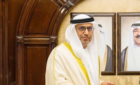 رئيس الوزراء تلقى دعوة من نائب رئيس الإمارات لحضور قمة أسبوع أبوظبي للاستدامة