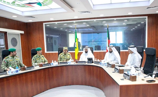  وكيل وزارة الصحة الشيخ د.سلمان الصباح والوكيل المساعد لشؤون الصحة العامة د.منذر الحساوي يطلع على دور مركز سمو الشيخ سالم العلي للدفاع الكيماوي والرصد الإشعاعي بالحرس الوطني