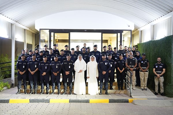النائب الأول يطلع على خطط التطوير وتطبيقات الذكاء الاصطناعي والارتقاء بمستوى العمل في الأدلة الجنائية
