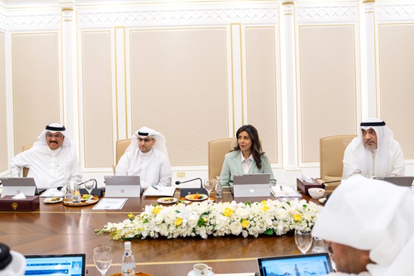 النائب الأول لرئيس الوزراء ووزير الداخلية الشيخ فهد اليوسف ود.نورة المشعان وعبداللطيف المشاري وم.سيد جلال الطبطبائي