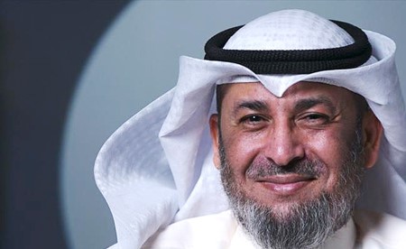 العليمي: آيات القرآن مليئة بجوانب التوحيد الدال على التفاؤل