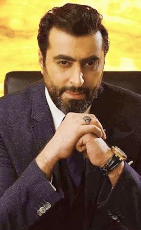 ياخور يكشف علاقته مع زملائه