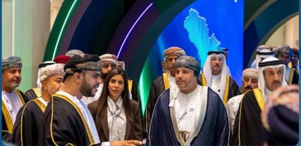 وزيرة "الأشغال» تشارك في الملتقى الخليجي للتنقل الأخضر بصلالة