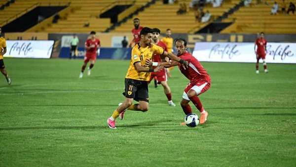 القادسية يتفنن بـ"النصر" ويخطف الصدارة