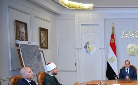 السيسي: ضرورة استمرار جهات الدولة المعنية في إعادة إحياء المعالم التاريخية والتراثية بالقاهرة