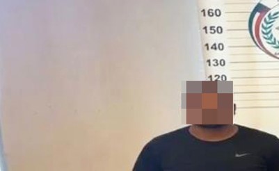 بالفيديو.. سقوط شخصين بـ 163 كيس هيروين في حولي