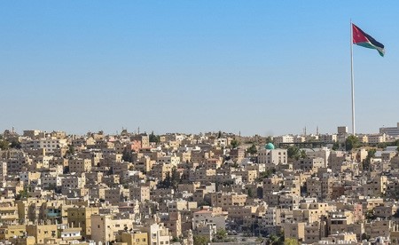 الكويت تستنكر بشدة الاعتداءات الإيرانية على الأردن وتدعو إلى وقفها وتغليب التهدئة